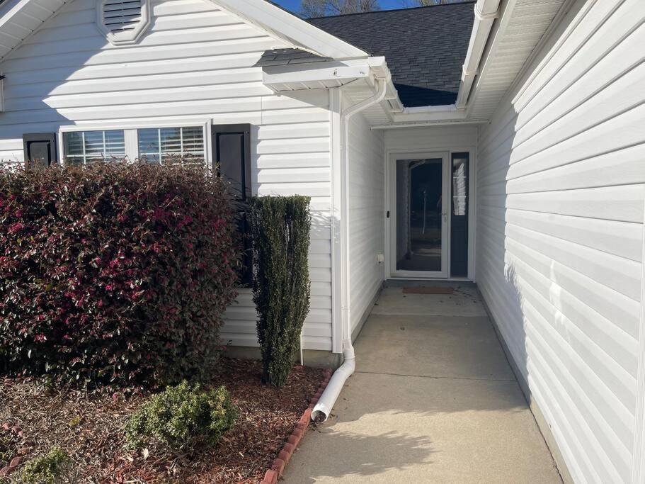 格林维尔Adorable 3Br/2Ba W/ Garage 2Min Walk Ecu Health别墅 外观 照片