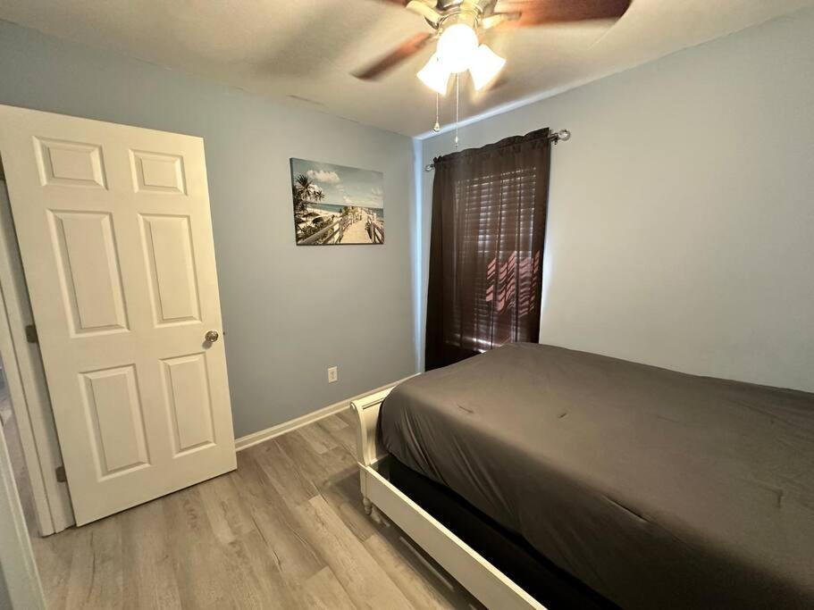 格林维尔Adorable 3Br/2Ba W/ Garage 2Min Walk Ecu Health别墅 外观 照片