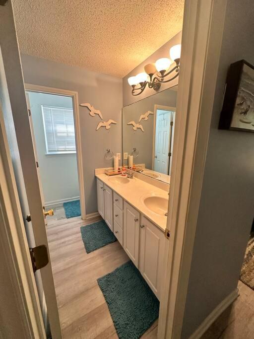 格林维尔Adorable 3Br/2Ba W/ Garage 2Min Walk Ecu Health别墅 外观 照片