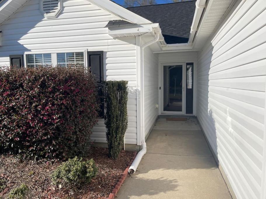 格林维尔Adorable 3Br/2Ba W/ Garage 2Min Walk Ecu Health别墅 外观 照片